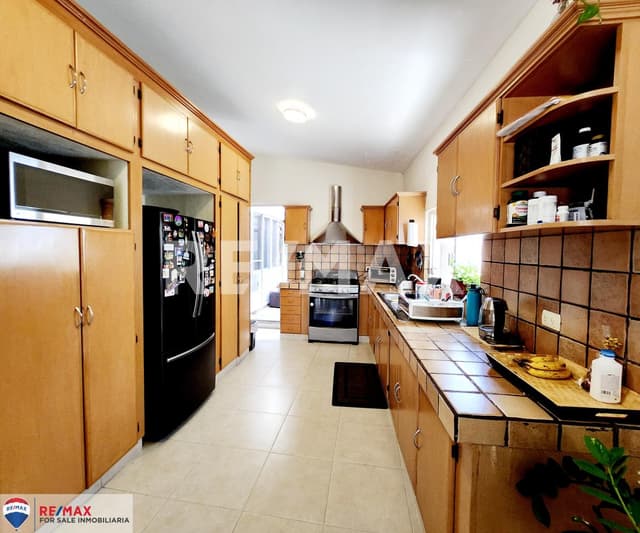 Venta de casa sola, Fracc. Junto al Río, Temixco, Morelos...Clave 5454