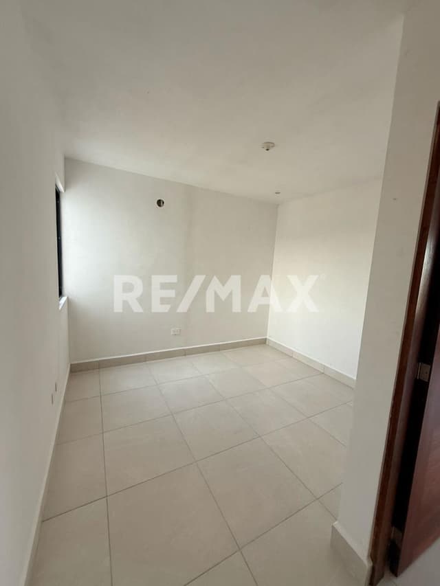 Casa en Venta – Rinconada Colonial, Apodaca, N.L