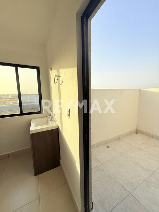 Casa en Venta – Rinconada Colonial, Apodaca, N.L