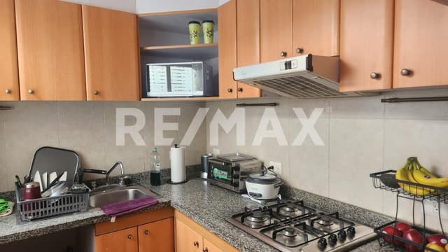 Casa dividida en 2 viviendas independientes en venta en Las Águilas