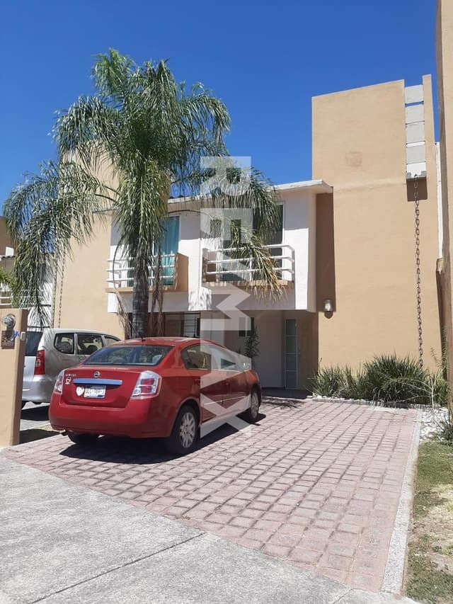 Venta de casa en  Residencial Parque la Gloria, Querétaro.