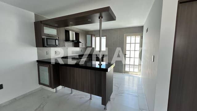 CASA EN VENTA FRACCIONAMIENTO CAPITAL SUR, COTO DUBLÍN.
