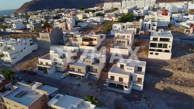 Casa Cortes Palmira s/n, Francisco de Ortega, La Paz