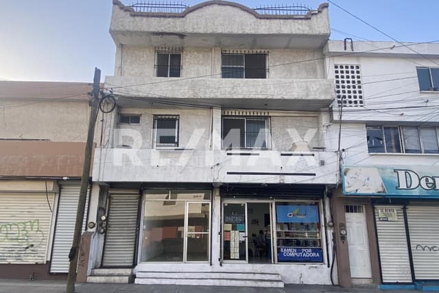 Local - Comercial en Venta - 5