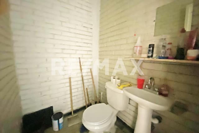 Local - Comercial en Venta - 5