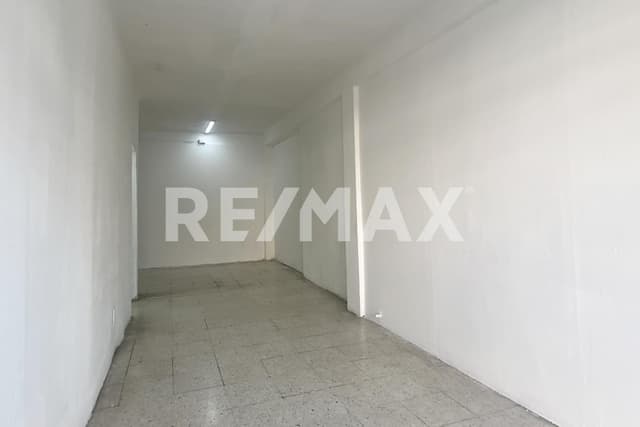 Local - Comercial en Venta - 5