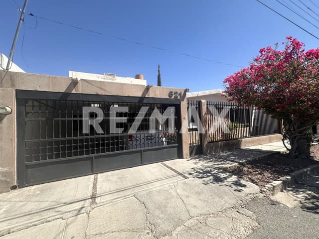 CASA EN VENTA EN TORREÓN JARDÍN