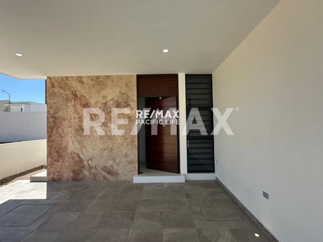 CASA EN VENTA EN OLYMPUS MODELO VENUS