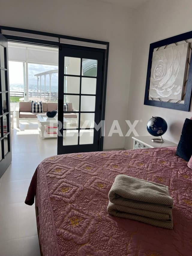 CASA EN RENTA FRENTE AL MAR.