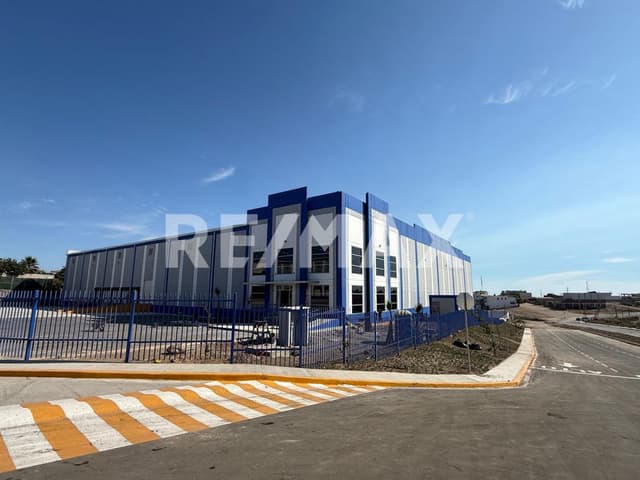 NAVE EN RENTA DE 5,570.33 M2, EN SANTA FE, TIJUANA.