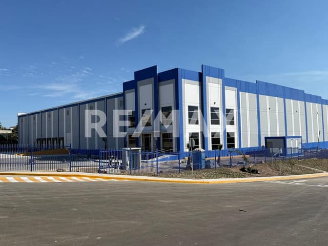 NAVE EN RENTA DE 5,772.14 M2, EN SANTA FE, TIJUANA.