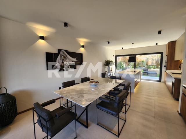 Venta de Casa en Cañadas del Lago, Corregidora, Querétaro! Vive la exclusividad de una propiedad!