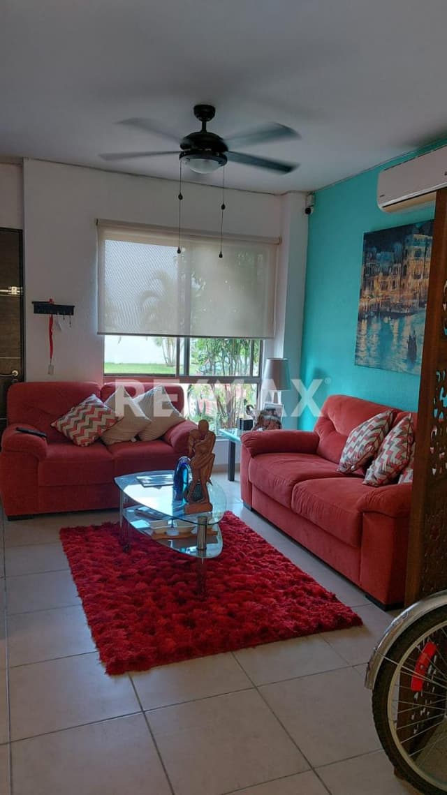 EXCELENTE OPORTUNIDAD BAJO DE PRECIO DE VENTA,Casa  Exclusiva de ensueño en Playa del Carmen: Fraccionamiento Bali, Cerrada Samoa. on sale - rewmax mayaland