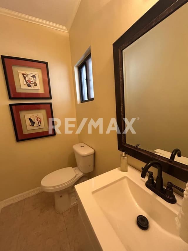 CASA COMPLETAMENTE AMUEBLADA  EN RENTA EN FRACC. ADICION CAMPESTRE