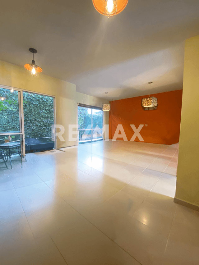 CASA EN VENTA EN BOSQUES SANCTORUM