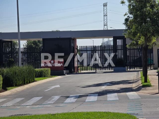 CASA EN CONDOMINIO EN VENTA  PONTEVEDRA 