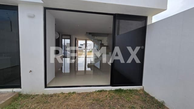 CASA EN CONDOMINIO EN VENTA  PONTEVEDRA 