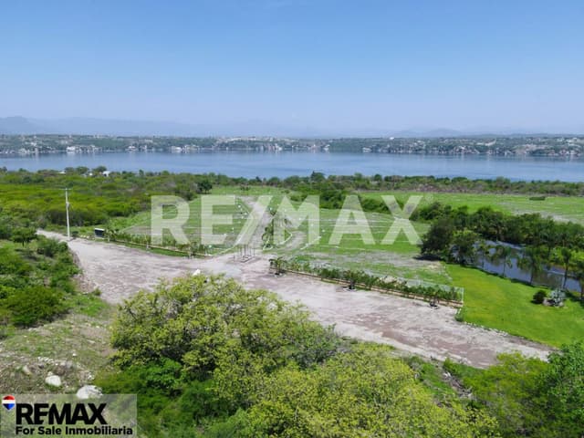 Venta de lote de terreno en Tequesquitengo, Morelos…Clave 5514