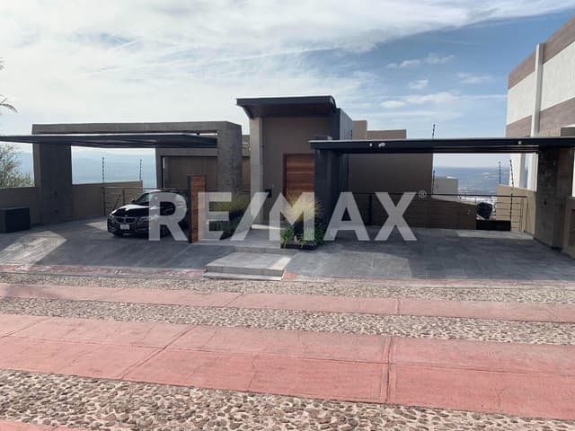 Casa en Venta en Vista Real, con vista panorámica en Corregidora, Querétaro