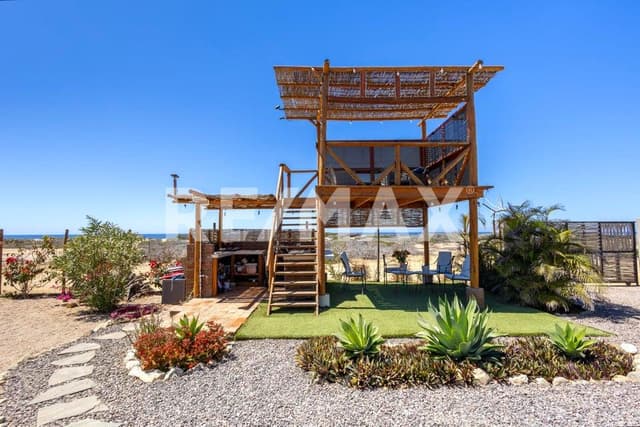 CASA DE PLAYA CERRITOS