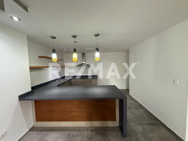 DEPARTAMENTO EN RENTA EN COLINAS DE AGUA CALIENTE, TIJUANA