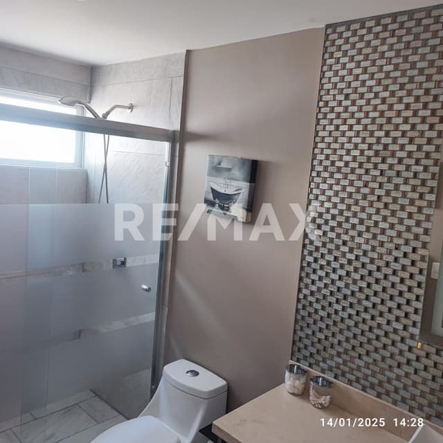 Hermosa Casa en Venta en La Cascada, Rosarito