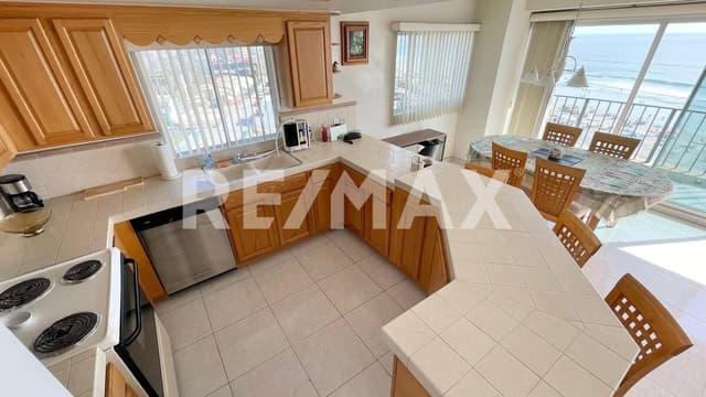 LA JOLLA DE ROSARITO CONDO EN VENTA