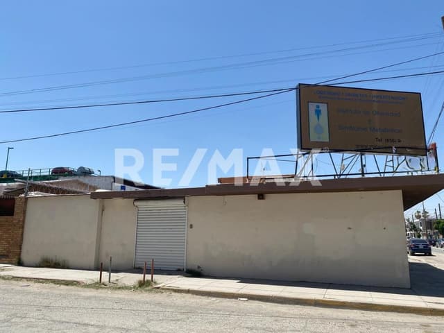 LOCAL COMERCIAL EN RENTA