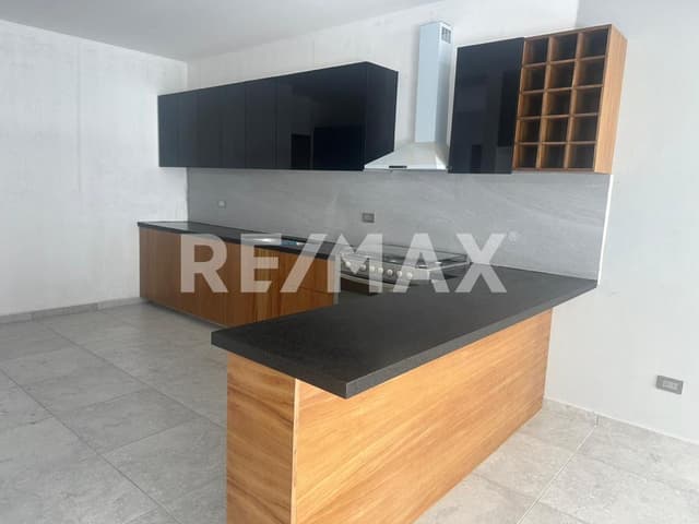 CASA  EN VENTA ZIBATA QUERETARO