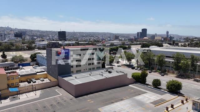 OFICINA EN RENTA DE 95 M2 EN ZONA URBANA RIO TIJUANA