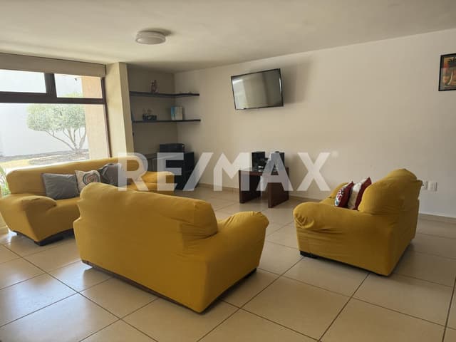 VENTA CASA  PUERTA REAL II