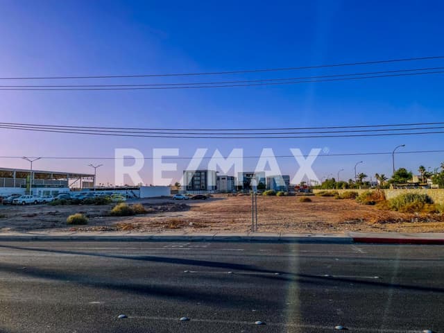 TERRENO EN VENTA EN CALZADA CETYS EN MEXICALI, B.C.