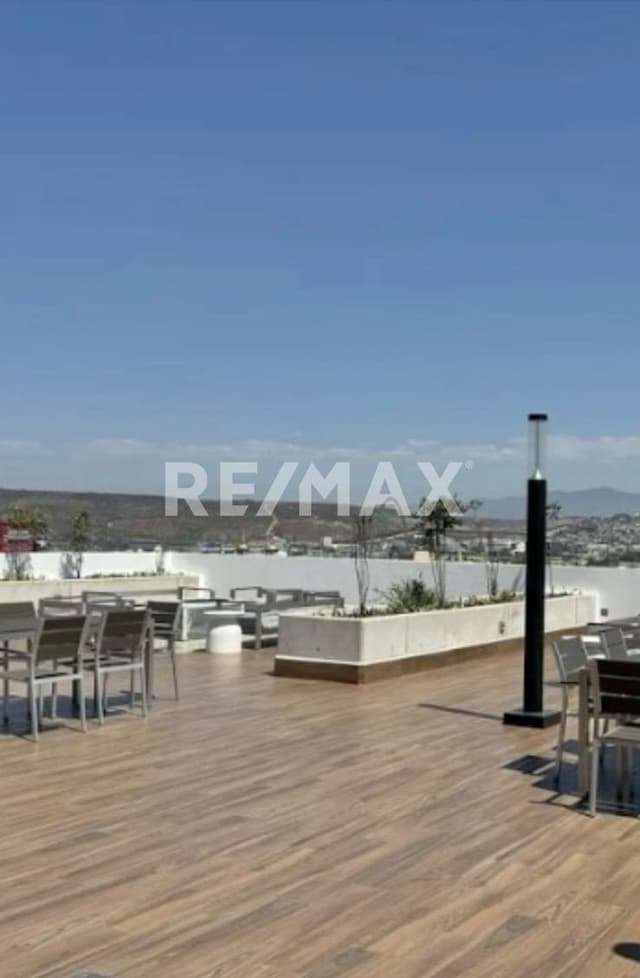 DEPARTAMENTO CON VISTA DE 180 GRADOS EN LA FRONTERA .