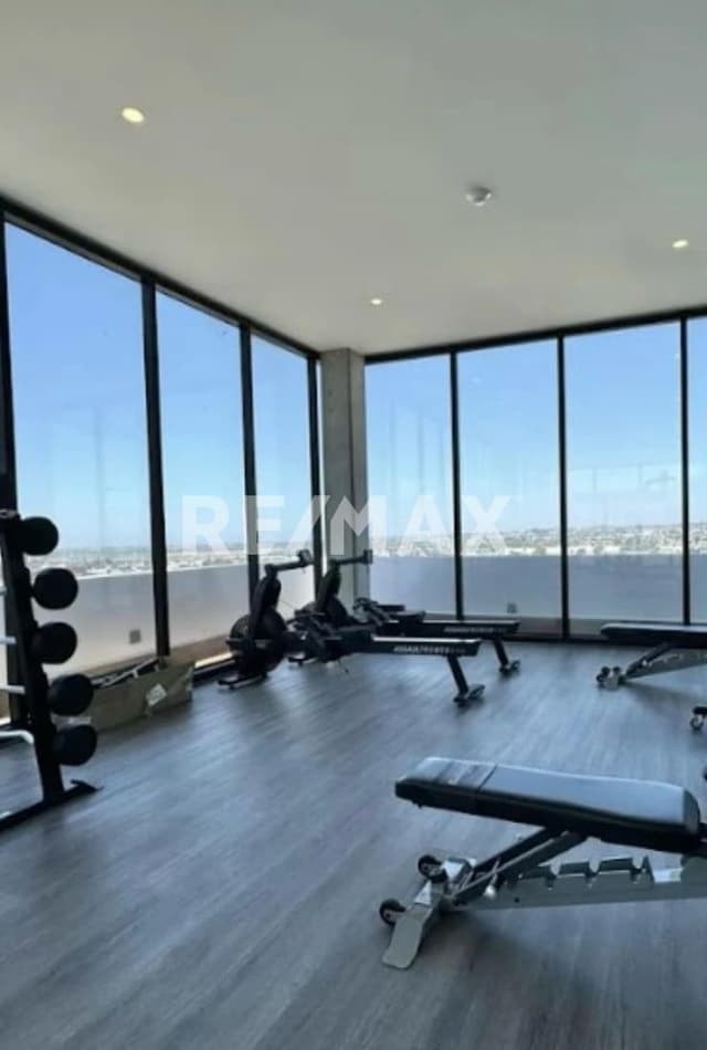 DEPARTAMENTO CON VISTA DE 180 GRADOS EN LA FRONTERA .