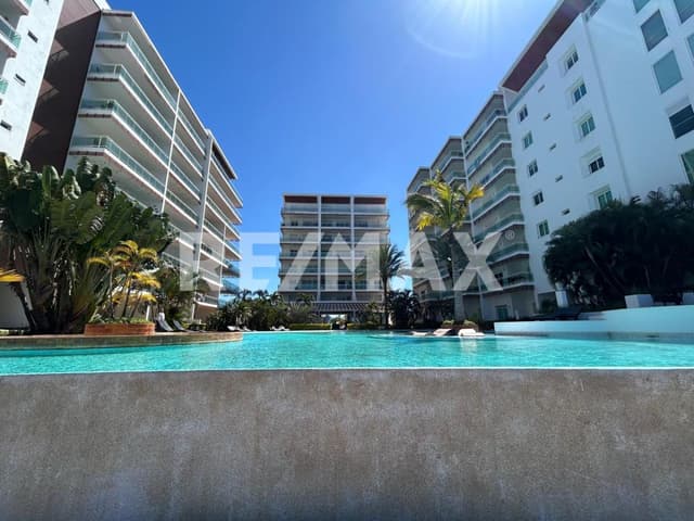 Condominio "Pacifika Marina Condo"