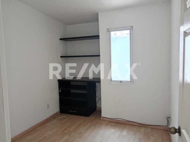 Casa en Venta en Hacienda del Valle 1, Sauces 6, Toluca, Estado de México.