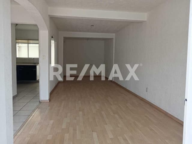 Casa en Venta en Hacienda del Valle 1, Sauces 6, Toluca, Estado de México.