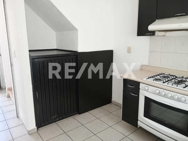 Casa en Venta en Hacienda del Valle 1, Sauces 6, Toluca, Estado de México.