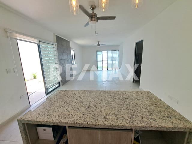 Casa nueva en renta en Las Américas IV, mod. Miami ampliado, Mérida Yucatán