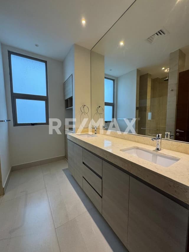 DEPARTAMENTO EN RENTA TORRE 825