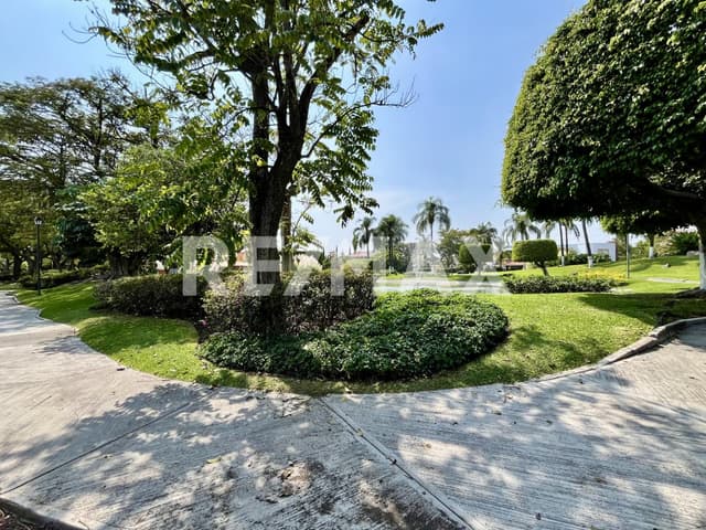 Venta de terreno en Kloster Sumiya, Jiutepec, Morelos...Clave 5613