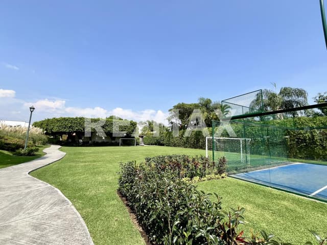 Venta de terreno en Kloster Sumiya, Jiutepec, Morelos...Clave 5613