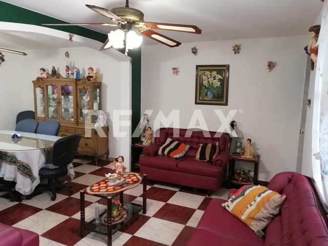 SE VENDE CASA EN JARDINES DE CASA NUEVA, ECATEPEC