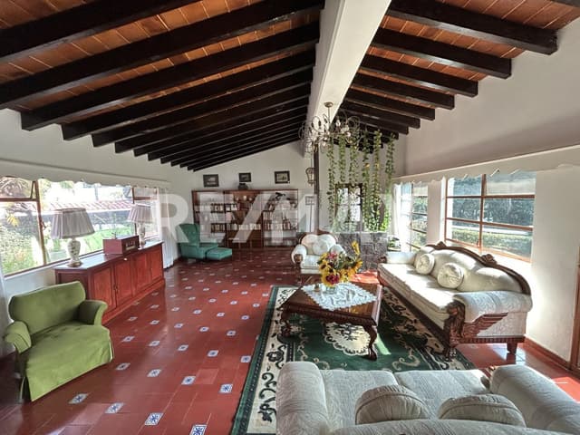 Venta de casa sola en Tlaltenango, Cuernavaca, Morelos...Clave 5627