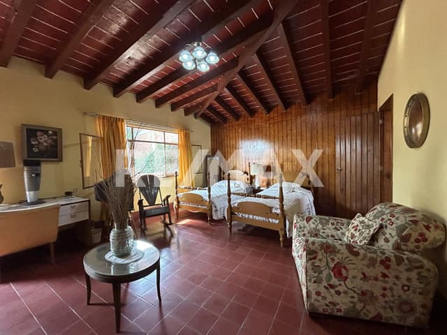 Venta de casa sola en Tlaltenango, Cuernavaca, Morelos...Clave 5627
