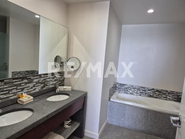 Exclusivo Junior Penthouse de 2 Recámaras en el Hotel Rosarito Beach
