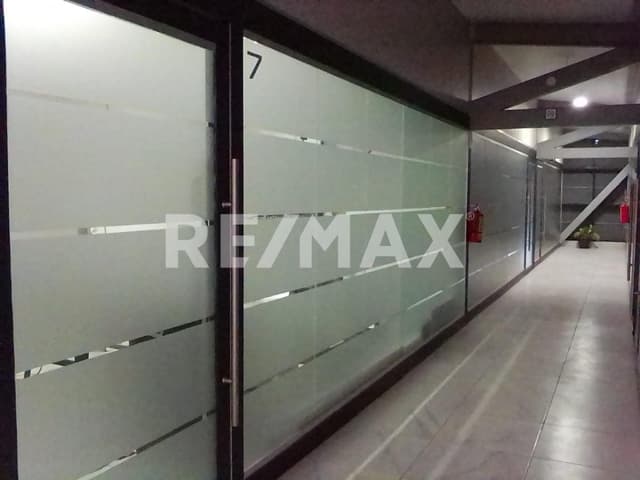 ¡Eleva la imagen de tu negocio! Oficina en renta – Condominio Industrial Cuamatla!