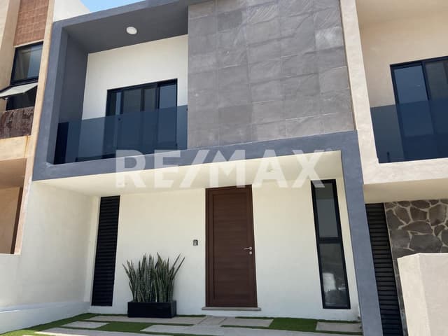 VENTA CASA CAPITAL SUR