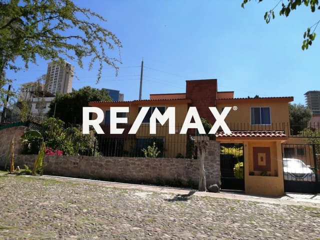 CASA EN VENTA EN ARBOLEDAS 