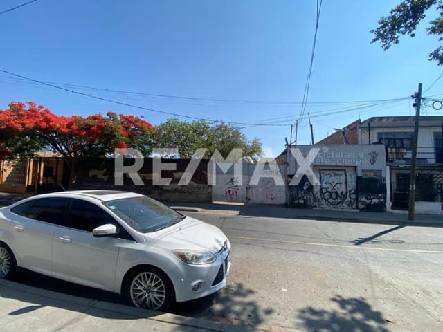 OPORTUNIDAD DE TERRENO COMERCIAL EN VENTA, SOBRE AVENIDA PRINCIPAL